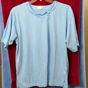 Women's blue short sleeve shirt, size XXL